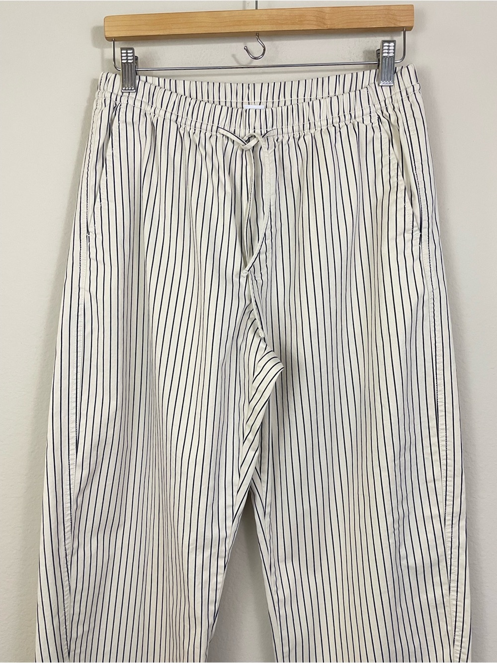 GAP Mid Rise Easy Barrel Pull On Pants Size Medium - Picture 4 of 11